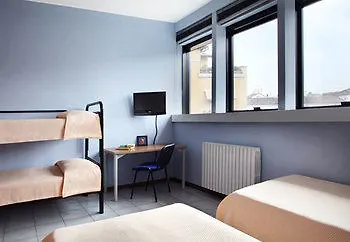 New Generation Hostel Navigli Milano 0*,  İtalya